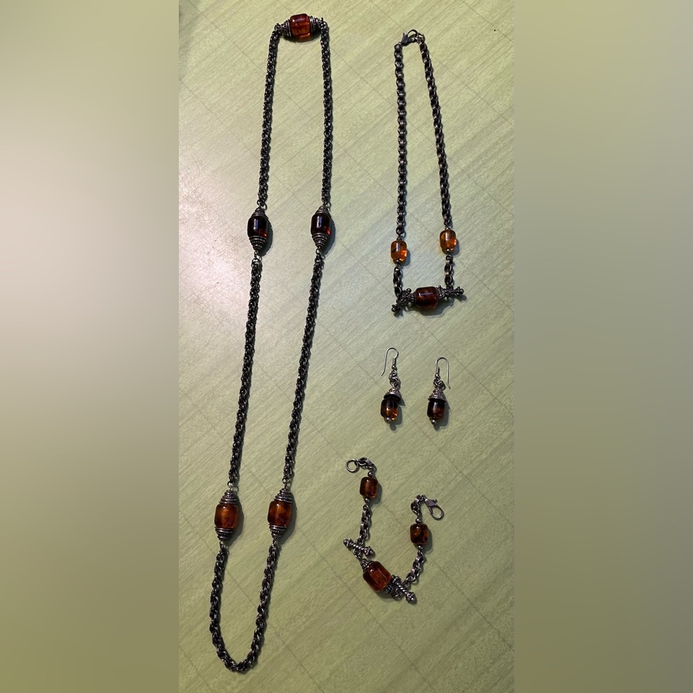Vintage Lucite 4 piece MCM jewelry set